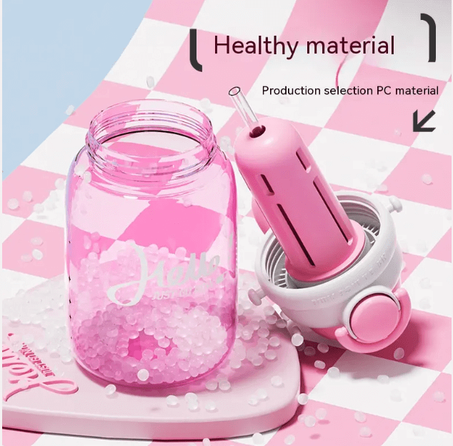 minimalist crystal clear water bottle with 1L volume measurements